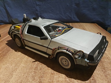 Link DeLorean
